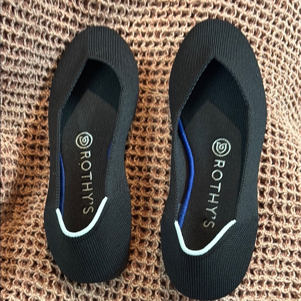 RARE EUC RETIRED Rothys The Flat Women US 6.5